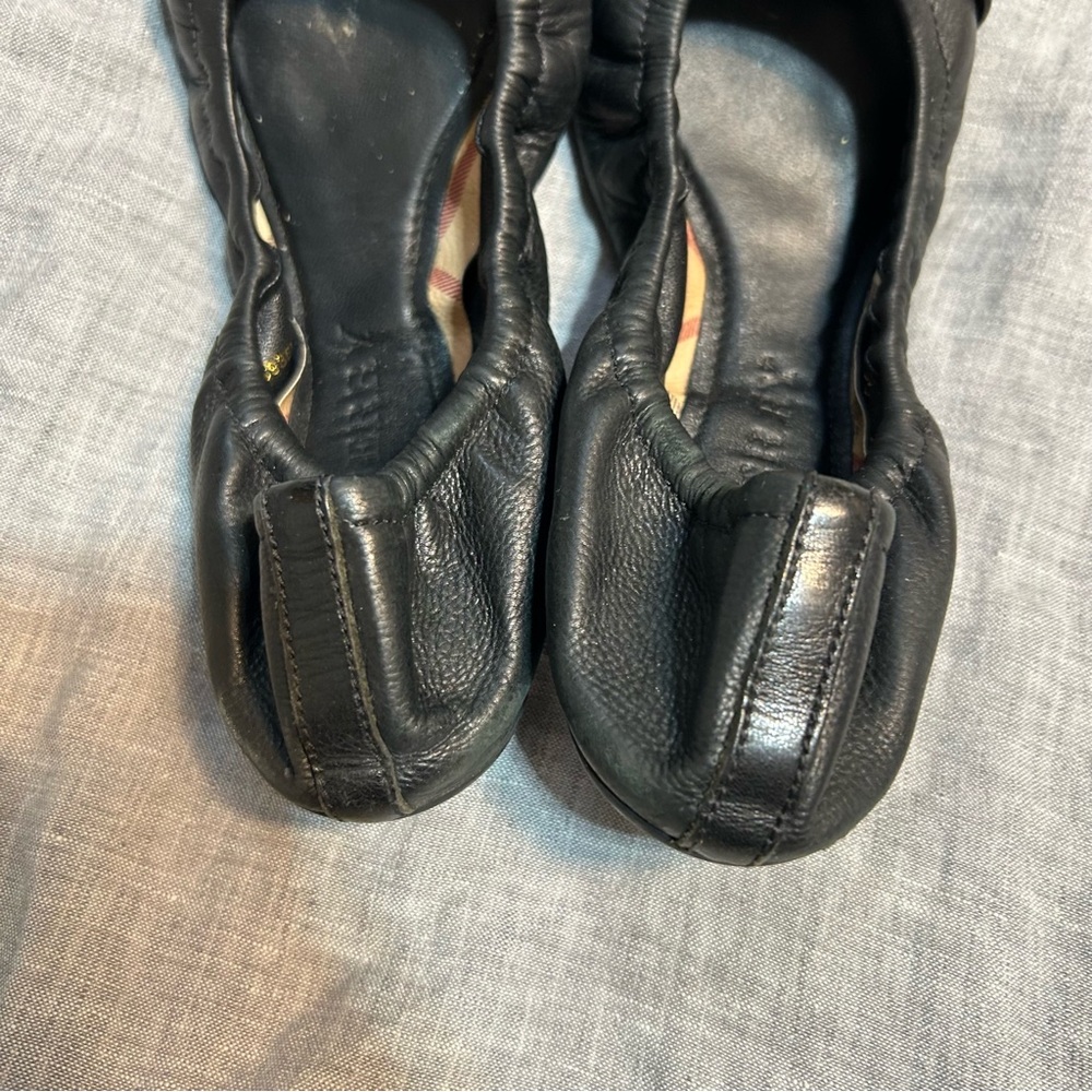 Burberry Haymarket Aston Ballerina Flats Black Novacheck Size 37 US 7 - Picture 7 of 14
